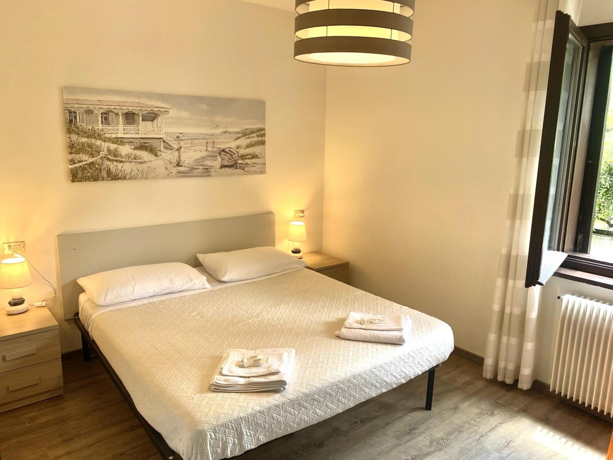 Fronte LagoResidencegarden, Moderno Appartamento Calceranica al Lago Exterior photo